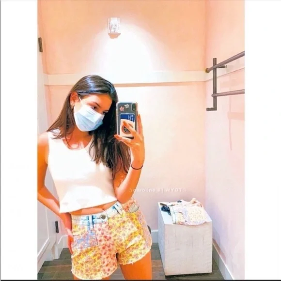 Farm Rio Ultra High Rise Floral Patchwork Denim Shorts Blue Pink Yellow 25 NWT - Picture 6 of 7